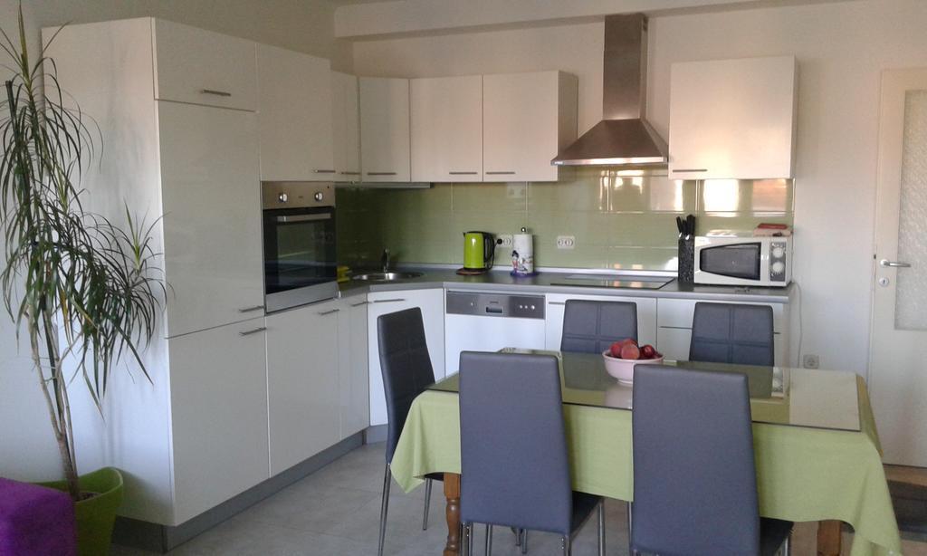 Apartment Mery Trogir Eksteriør billede
